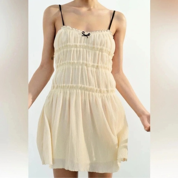 ZARA LITTLE BOW TEXTURED DRESS - Picture 4 of 8